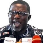 Downpour cripples Lagos, flood submerges cars, strands motorists
